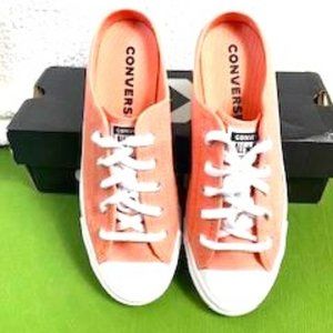 CONVERSE CHUCK TAYLOR MULE SLIP-ON SNEAKER